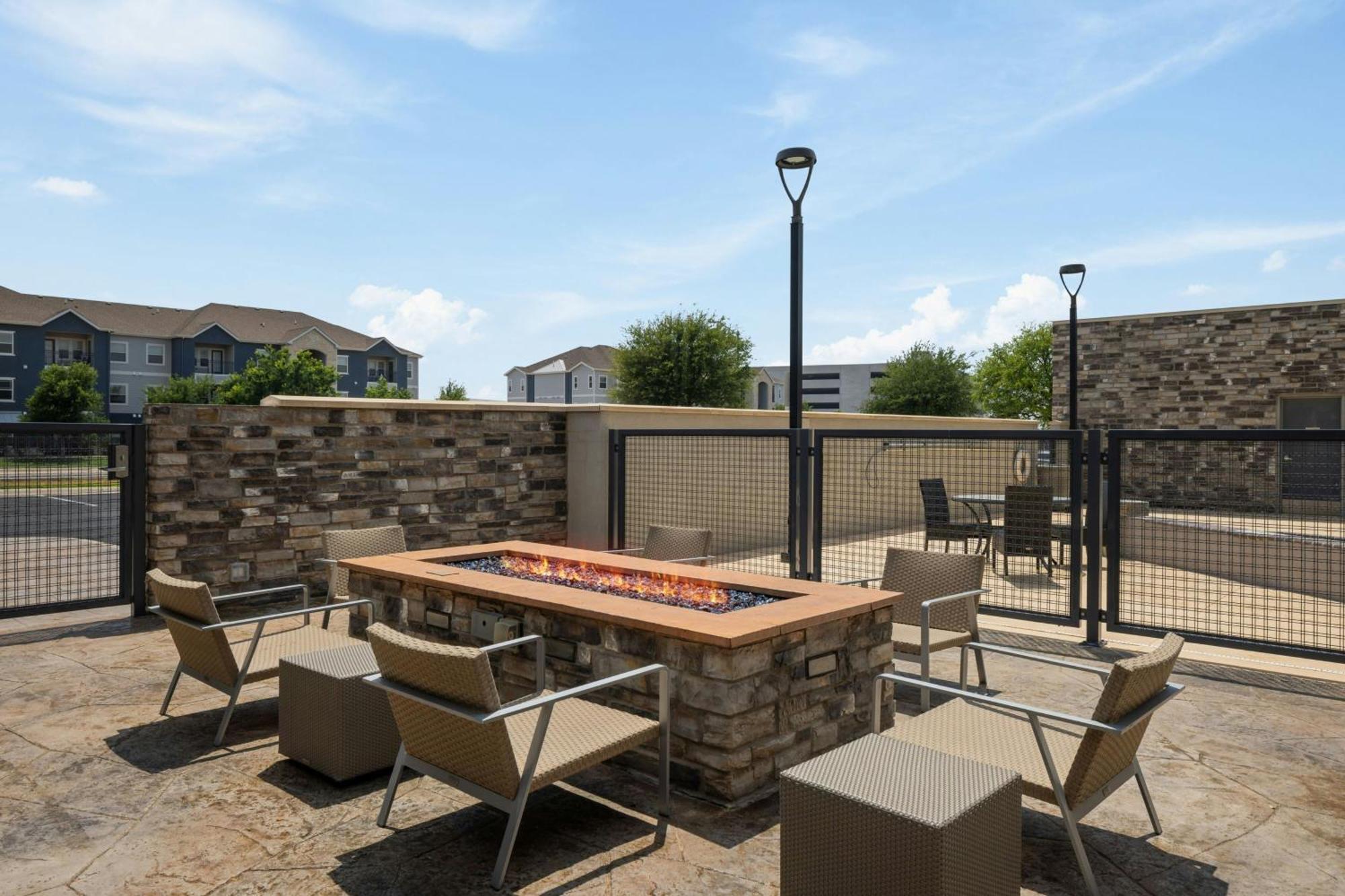 Springhill Suites By Marriott Midland Odessa Экстерьер фото